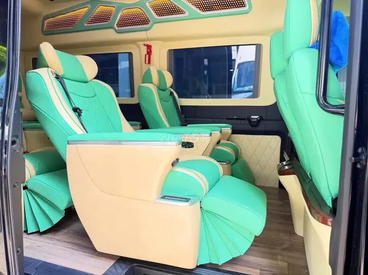 Ford Transit 2025 photo 5
