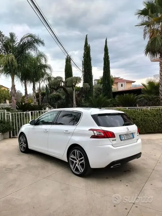 Peugeot 308 2016 photo 3