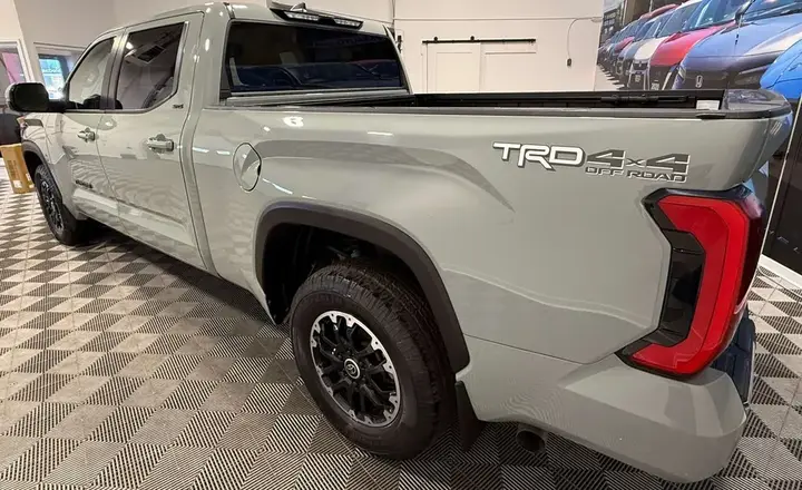 Toyota Tundra 2024 photo 3