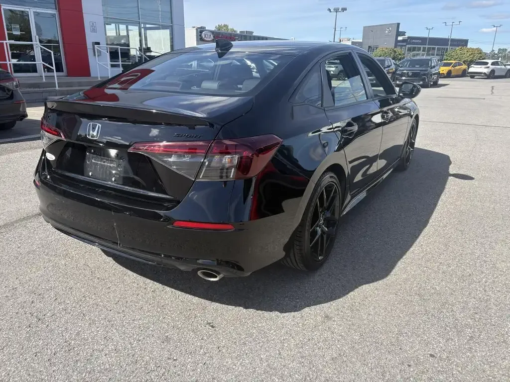 Honda Civic 2026 photo 5