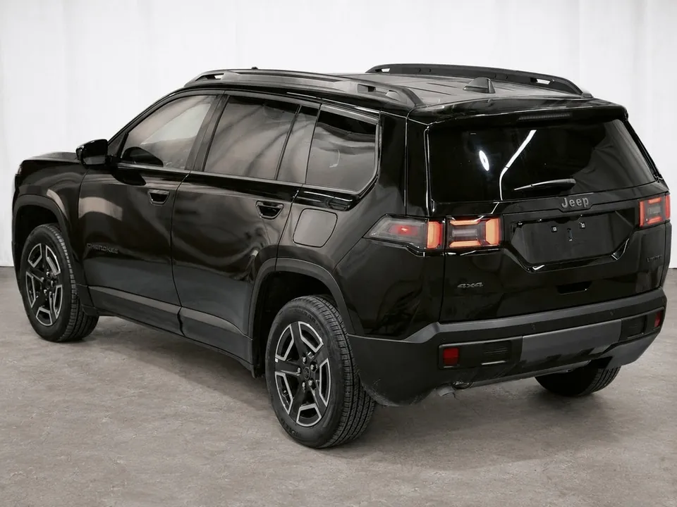 Jeep Cherokee 2026 photo 4