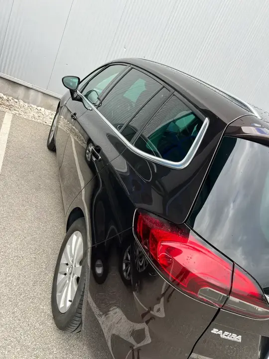 Opel Zafira Tourer 2014 photo 2
