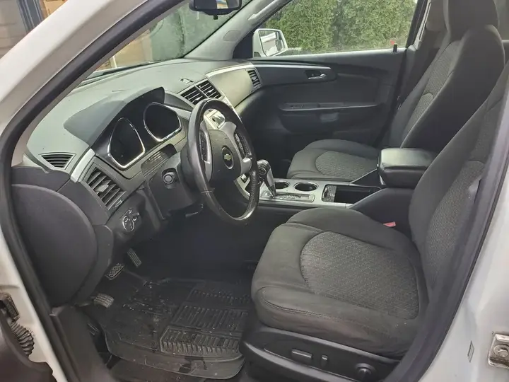 Chevrolet Traverse 2010 photo 5