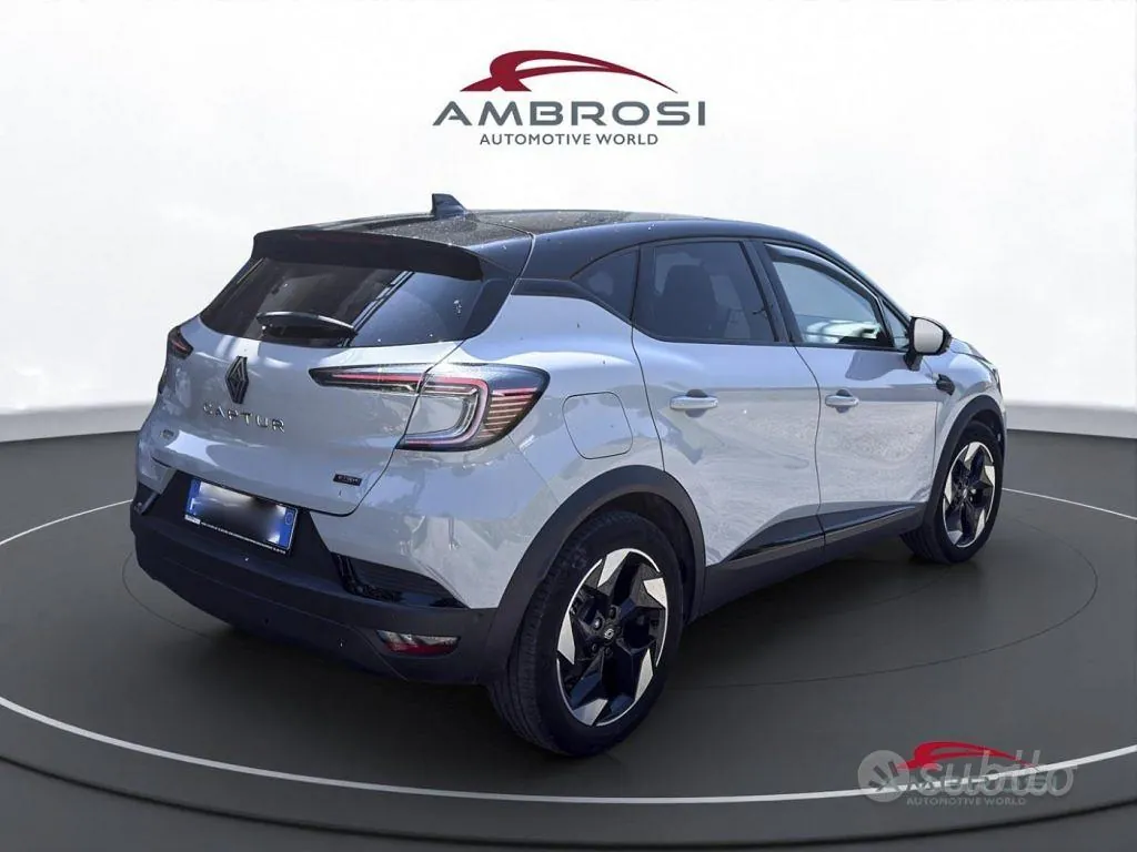 Renault Captur 2024 photo 3