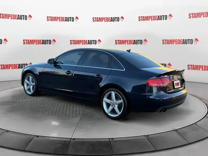 Audi A4 2011 photo 3
