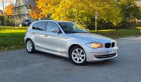BMW 118D 2011 photo 3