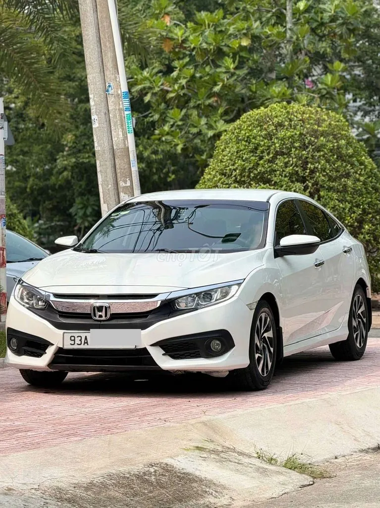 Honda Civic 2018 photo 2