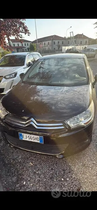 Citroen C4 2011 photo 3