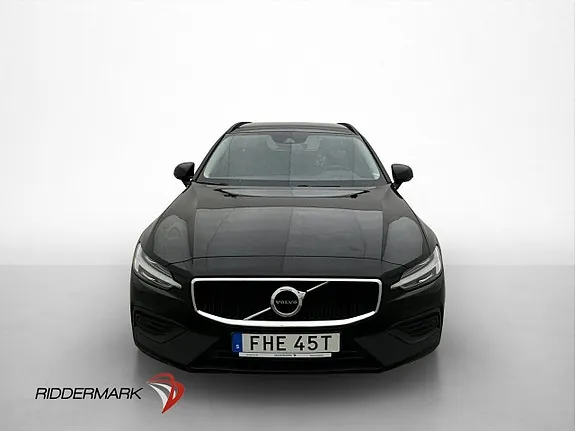 Volvo V60 2022 photo 2