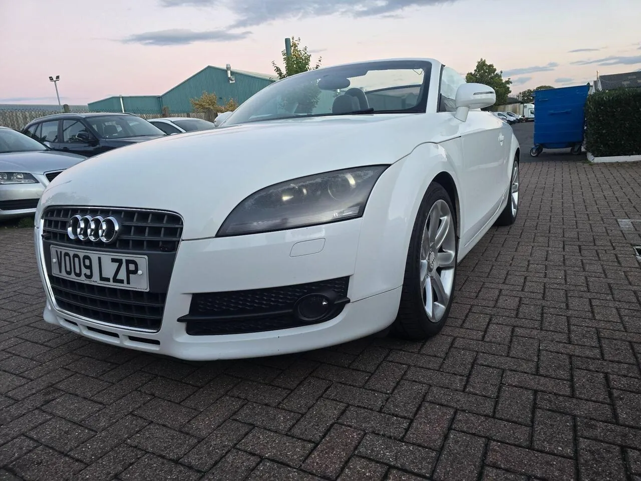 Audi Tt 2009 photo 2