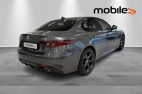 Alfa Romeo Giulia 2017 photo 3