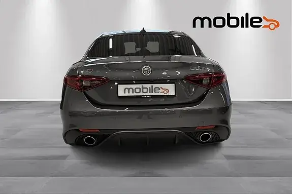 Alfa Romeo Giulia 2017 photo 4