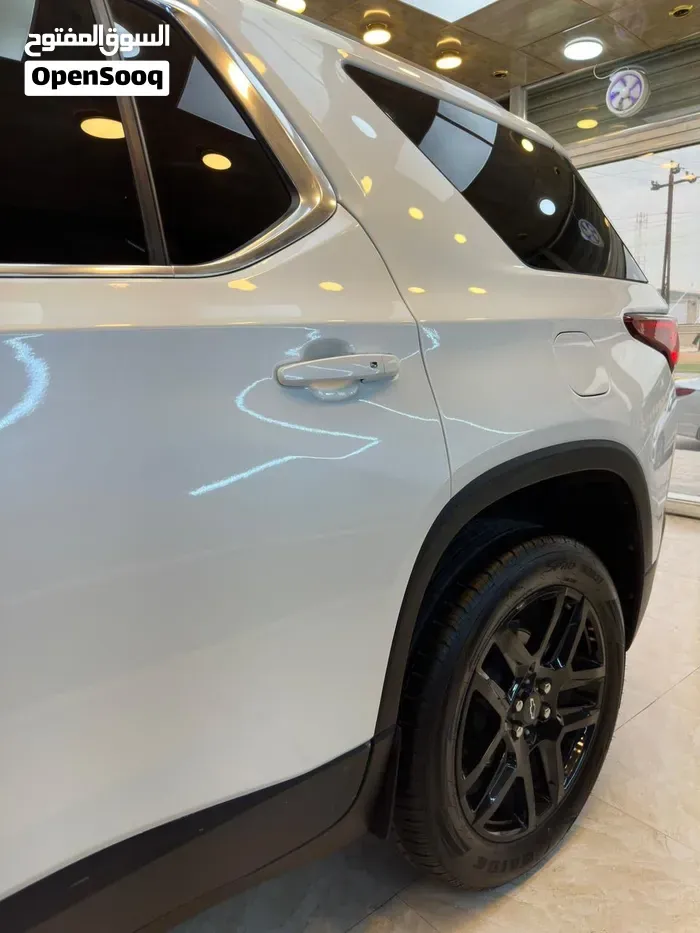 Chevrolet Traverse 2020 photo 2
