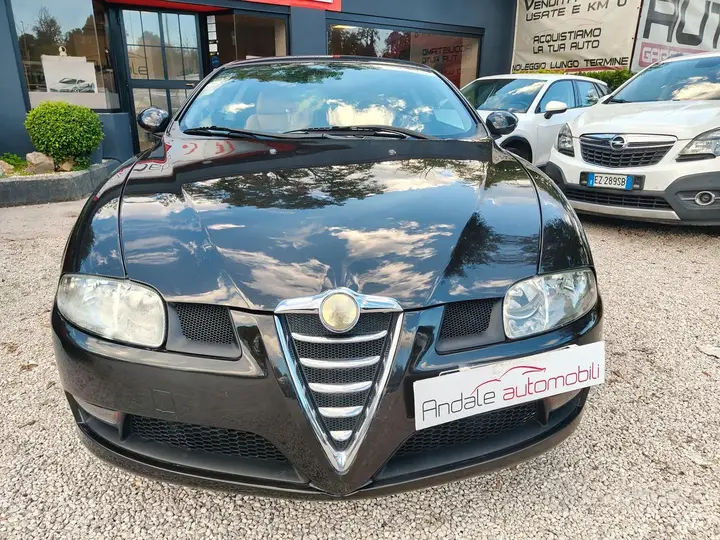 Alfa Romeo Gt 2004 photo 3