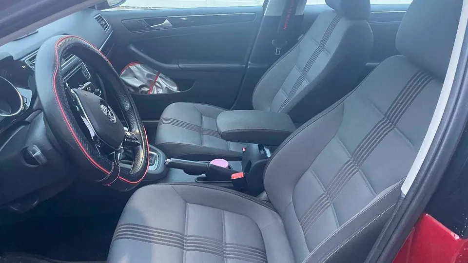 Volkswagen Jetta 2017 photo 2