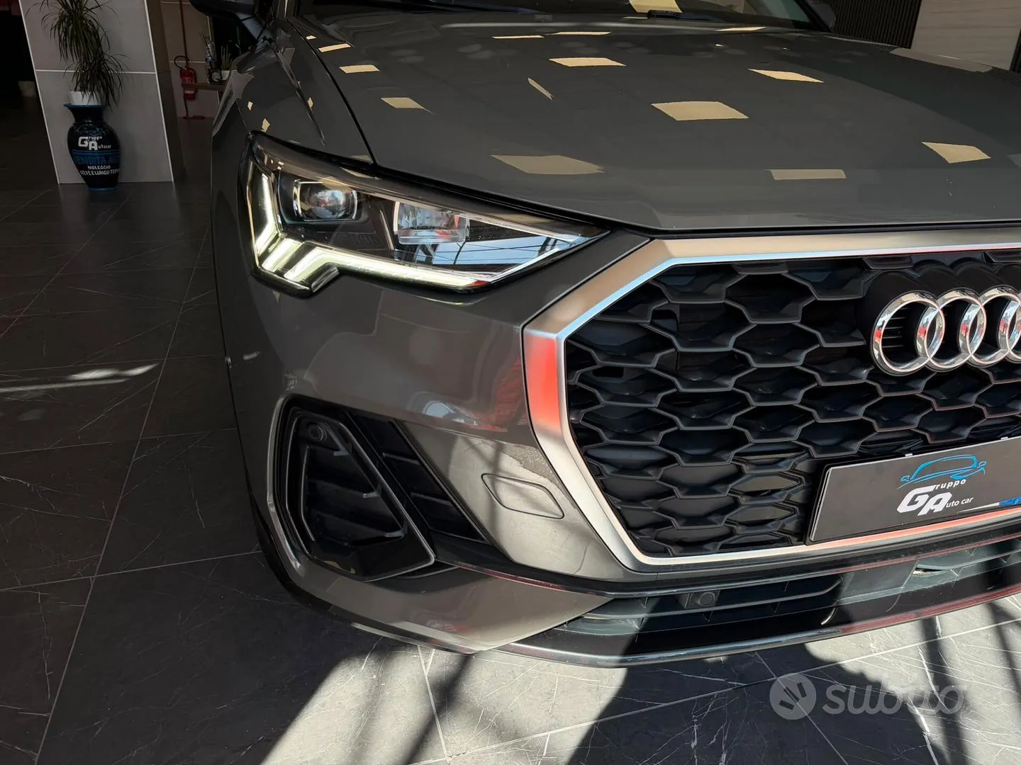 Audi Q3 2023 photo 2