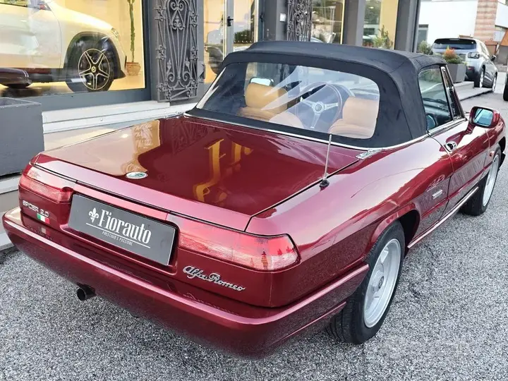 Alfa Romeo Spider 1990 photo 3