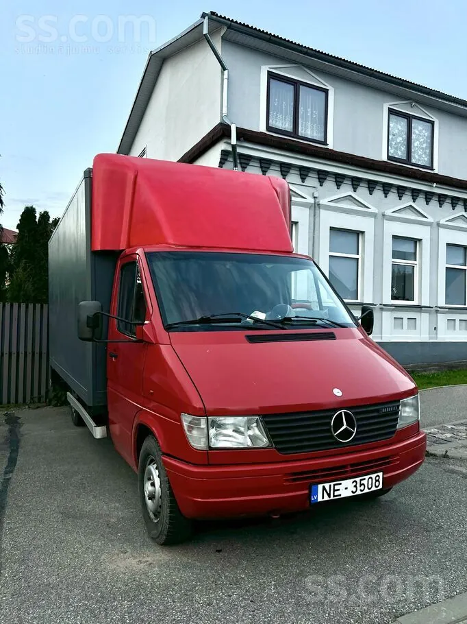 Mercedes-Benz Sprinter 1995 photo 3