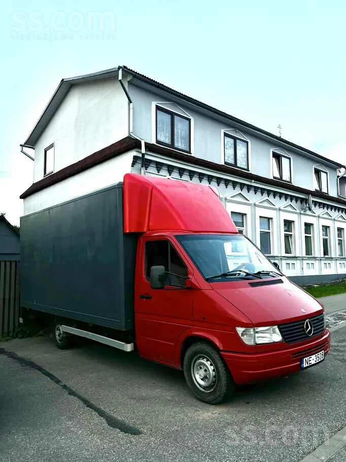 Mercedes-Benz Sprinter