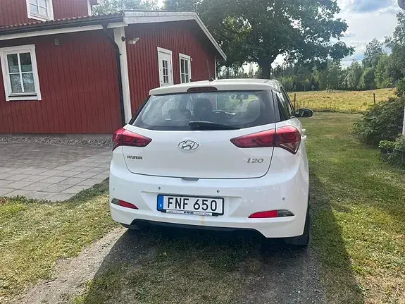 Hyundai I20 2015 photo 5
