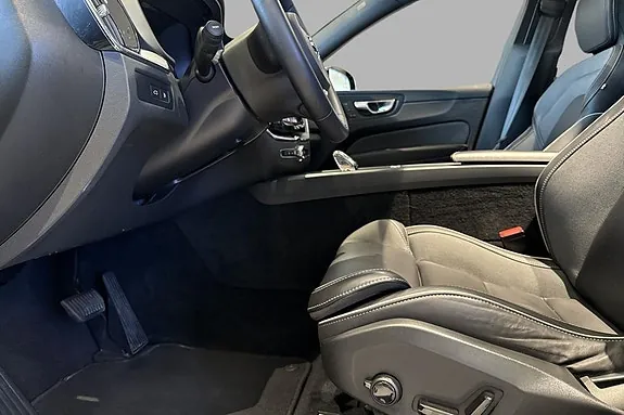 Volvo Xc60 2023 photo 5