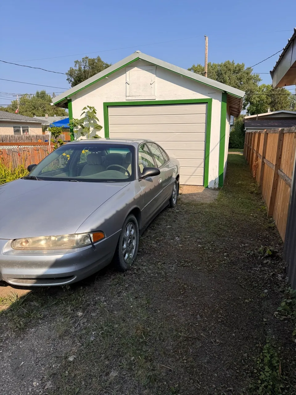 Oldsmobile Intrigue 2002 photo 2
