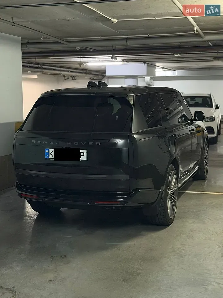 Land Rover Range Rover 2024 photo 2