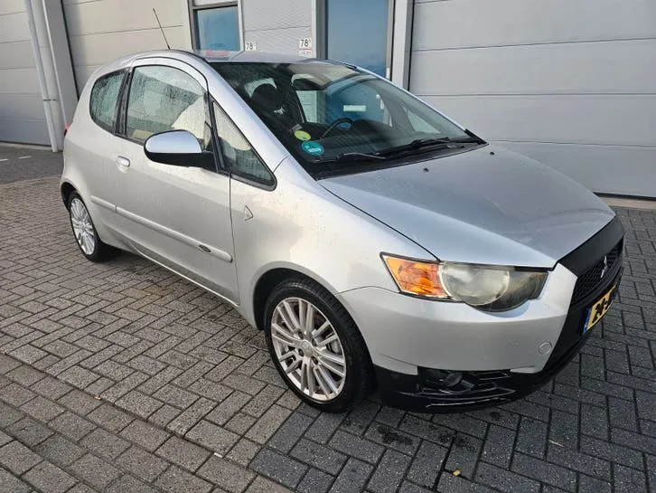 Mitsubishi Colt