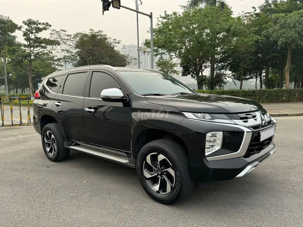 Mitsubishi Pajero Sport 2024 photo 3