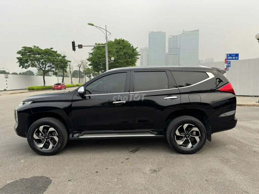 Mitsubishi Pajero Sport 2024 photo 4