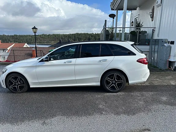 Mercedes-Benz C220 D