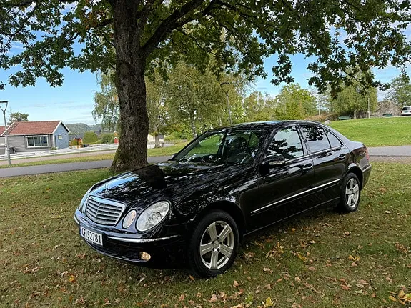 Mercedes-Benz E220 D 2005 photo 4