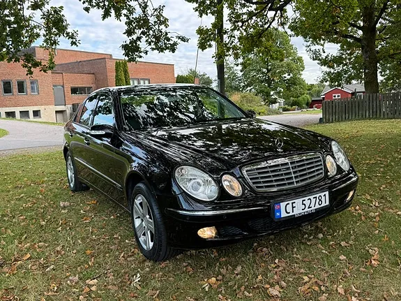 Mercedes-Benz E220 D 2005 photo 3