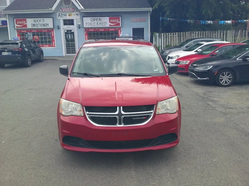 Dodge Grand Caravan 2014 photo 2