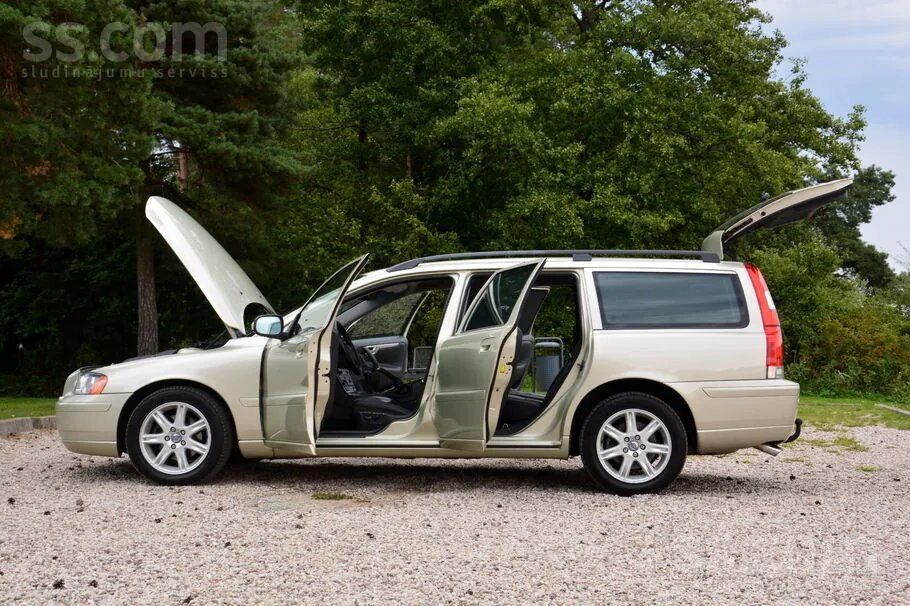 Volvo V70 2006 photo 3