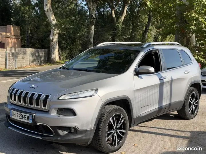 Jeep Cherokee 2014 photo 2