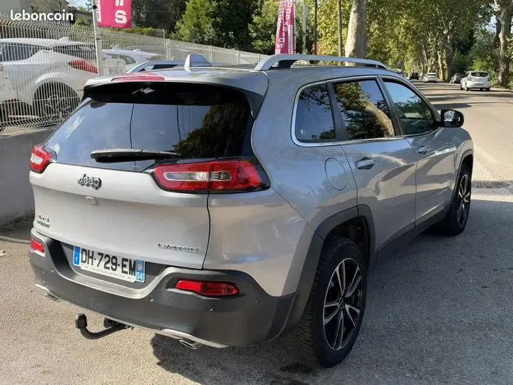 Jeep Cherokee 2014 photo 4