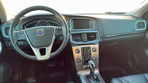 Volvo V40 Cross Country 2016 photo 4
