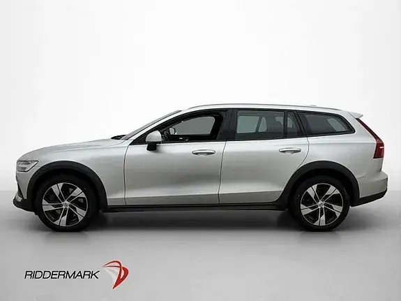 Volvo V60 Cross Country 2022 photo 4