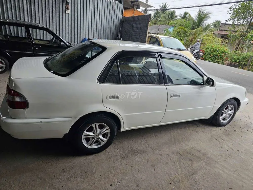 Toyota Corolla 1997 photo 4