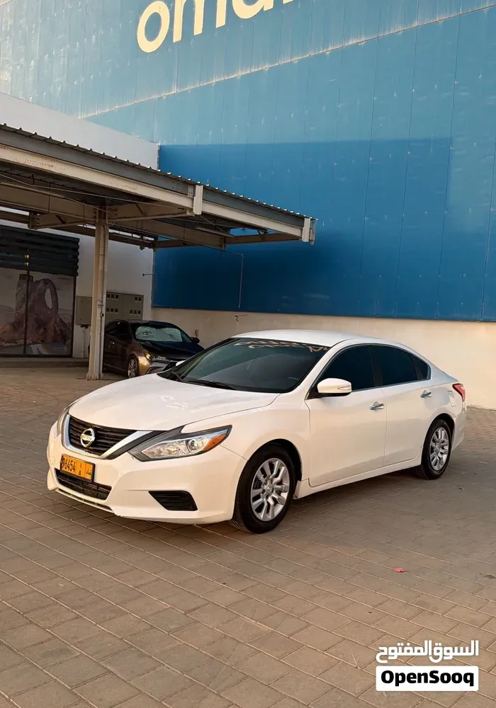 Nissan Altima 2016 photo 2