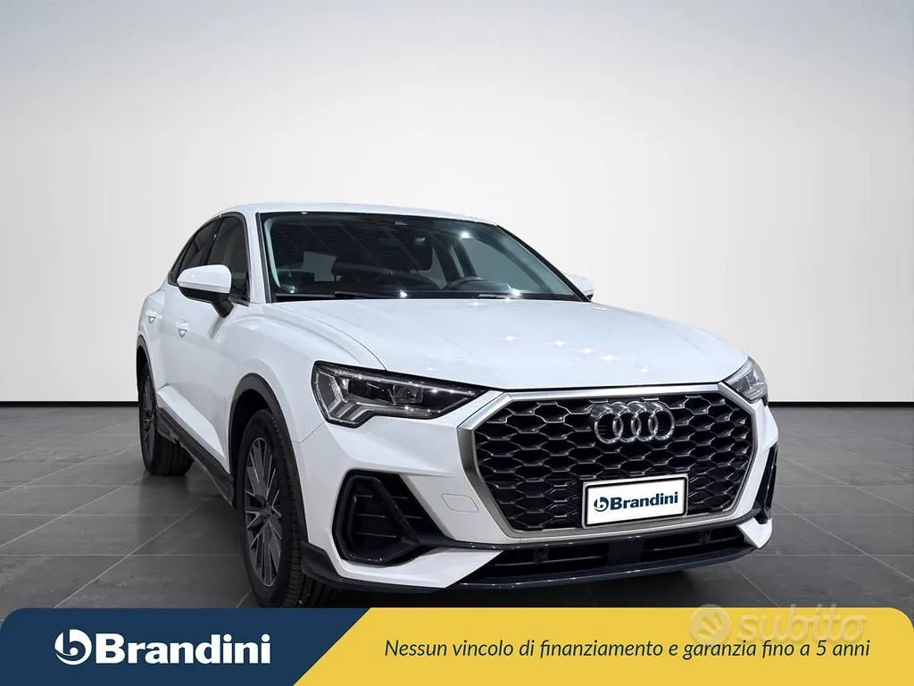 Audi Q3 2022 photo 4