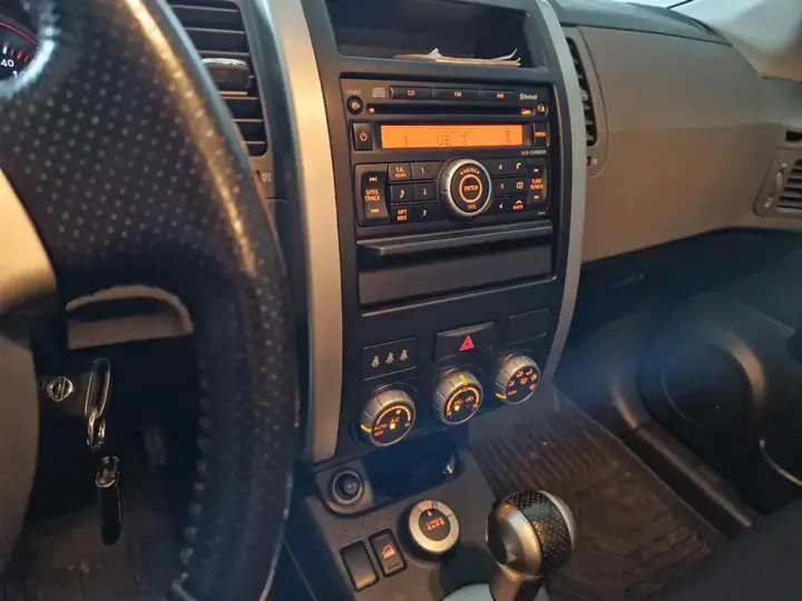 Nissan X-Trail 2007 photo 2