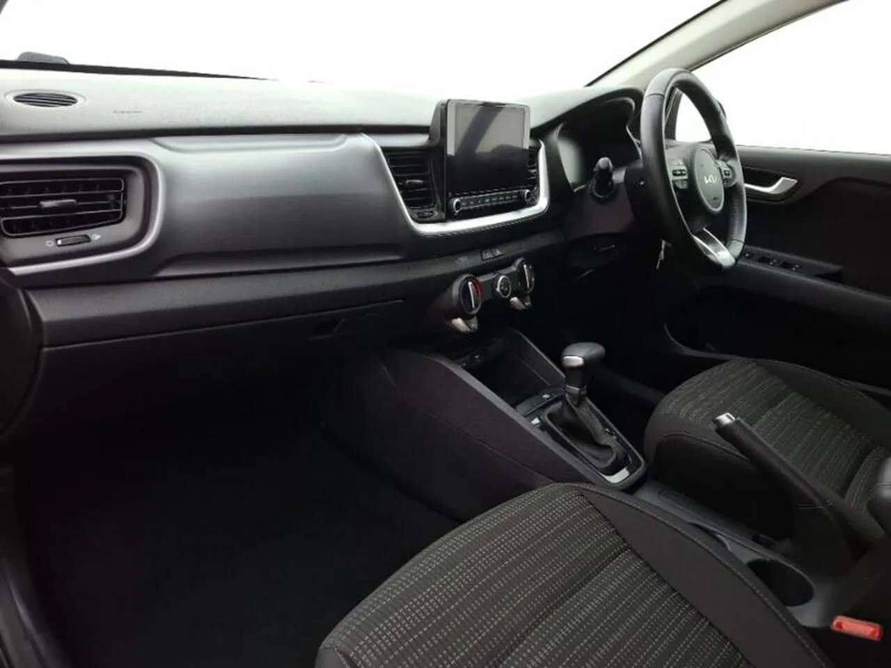 Kia Stonic 2024 photo 5