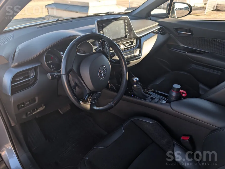 Toyota C-Hr 2020 photo 5
