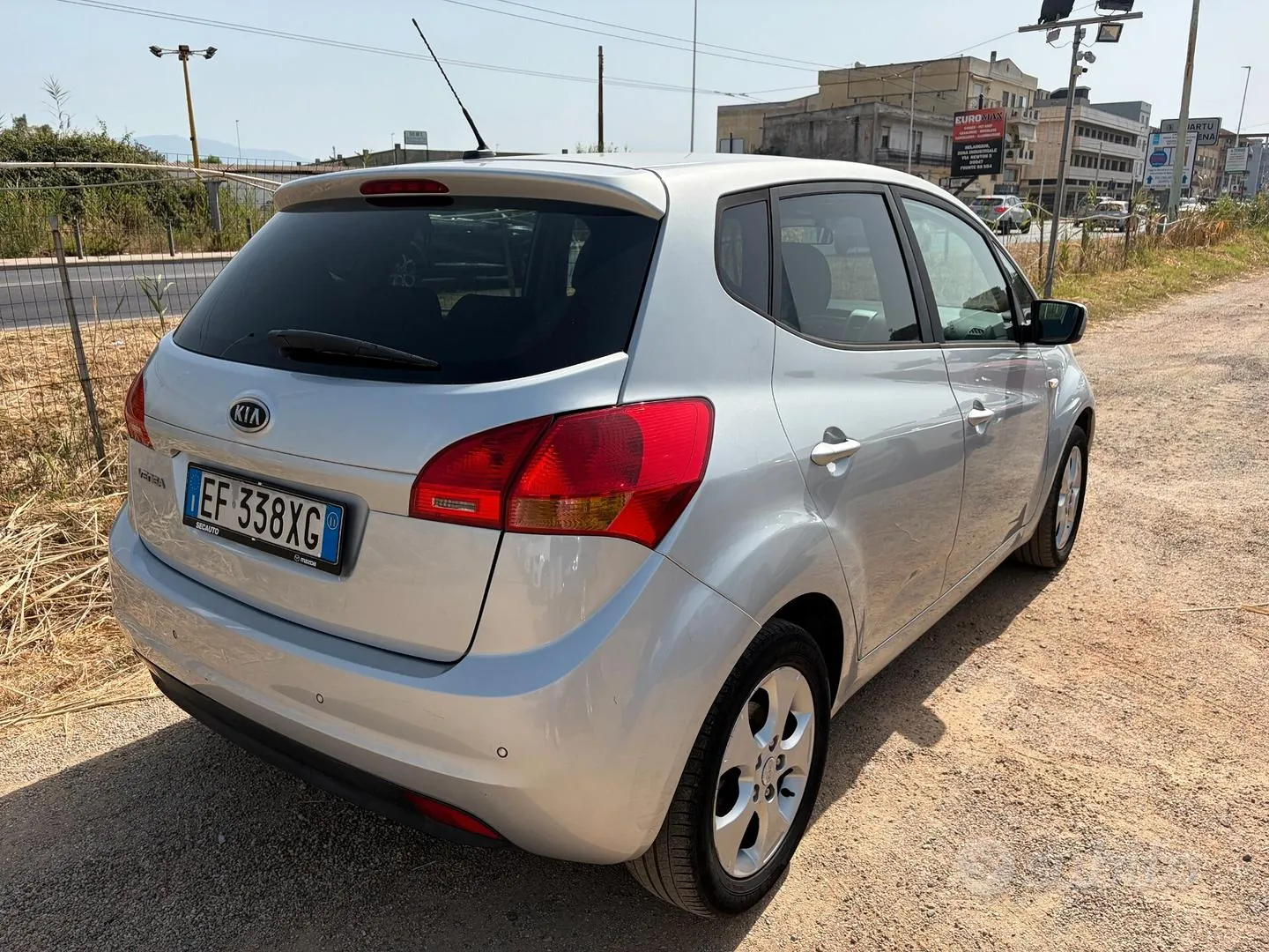 Kia Venga 2011 photo 4