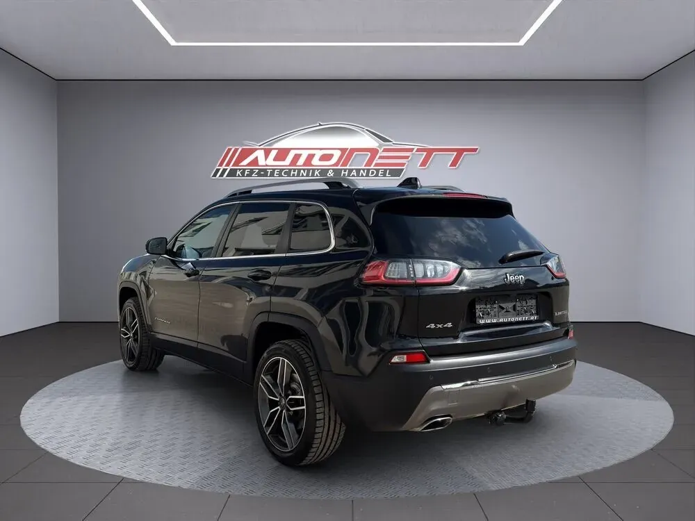 Jeep Cherokee 2018 photo 3