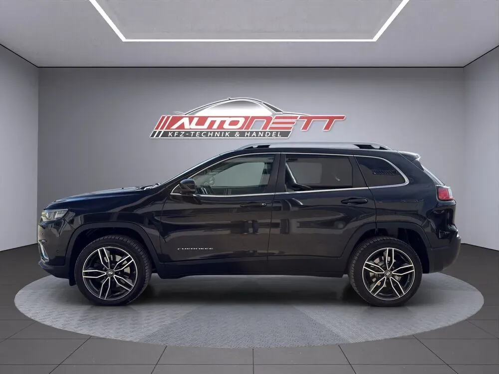 Jeep Cherokee 2018 photo 2