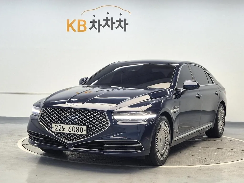 Genesis G90