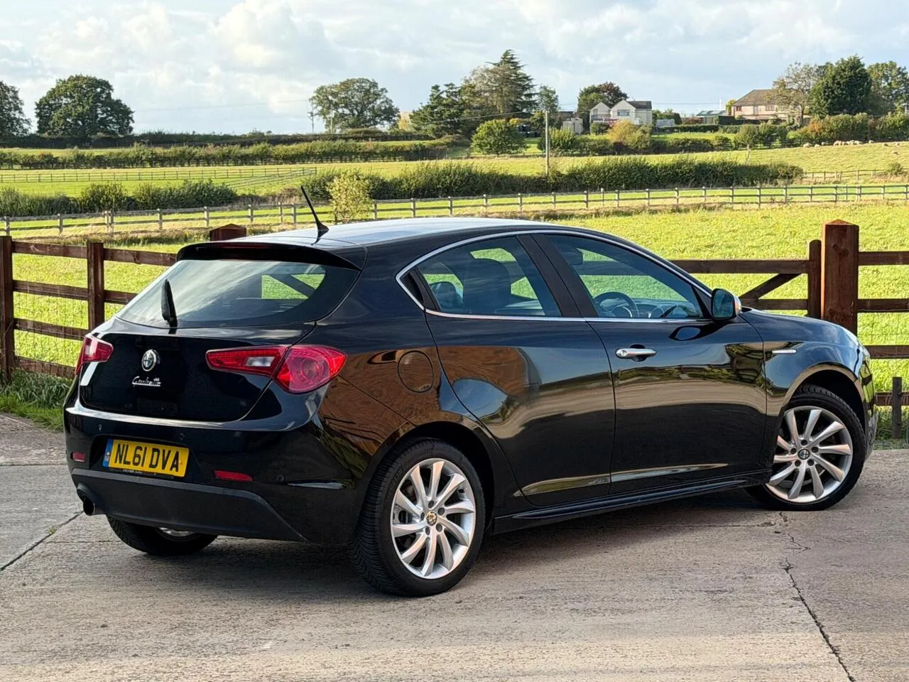 Alfa Romeo Giulietta 2011 photo 4